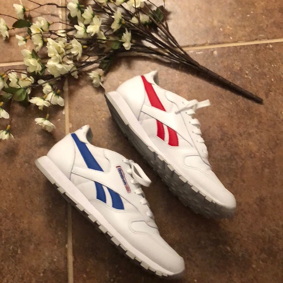 🇺🇸 Classic Reebok sneakers. - Picture 2 of 7